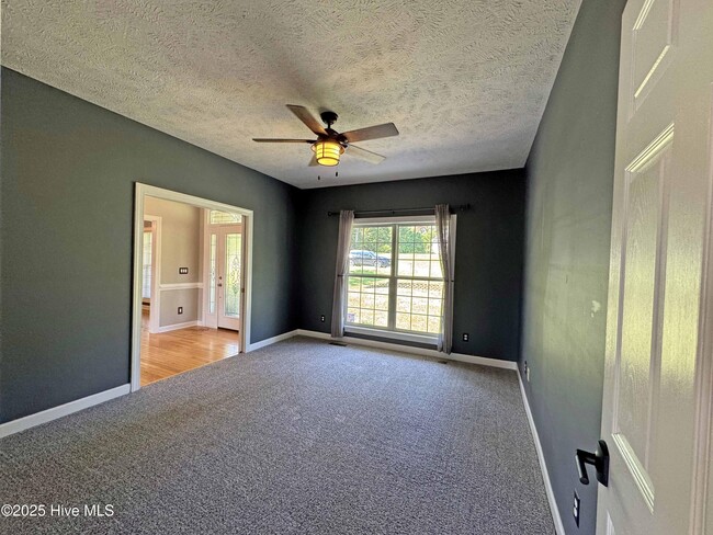 Building Photo - 130 Presnell Ct