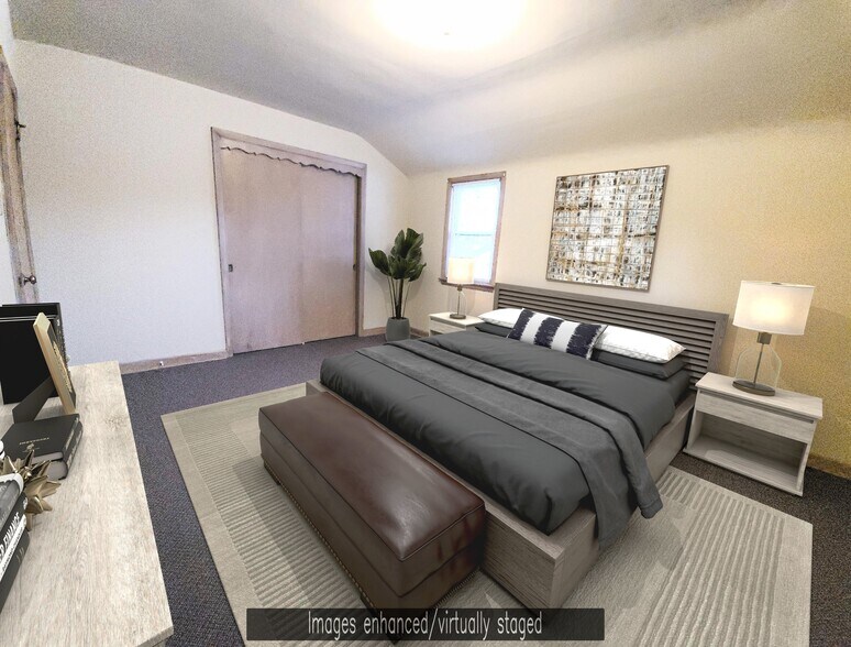 Building Photo - 6931 W Cleveland Ave