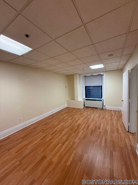 Building Photo - 62 Boylston St