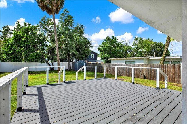 Building Photo - 4110 N Central Ave