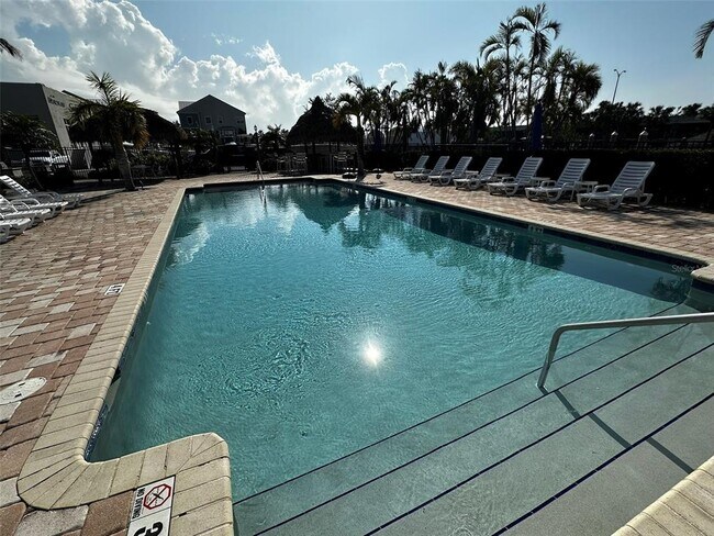 Building Photo - 6072 Moorings Dr S