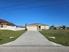 Building Photo - 901 NW 15th Pl