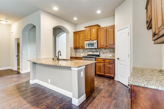 Building Photo - 4610 Lone Grove Way