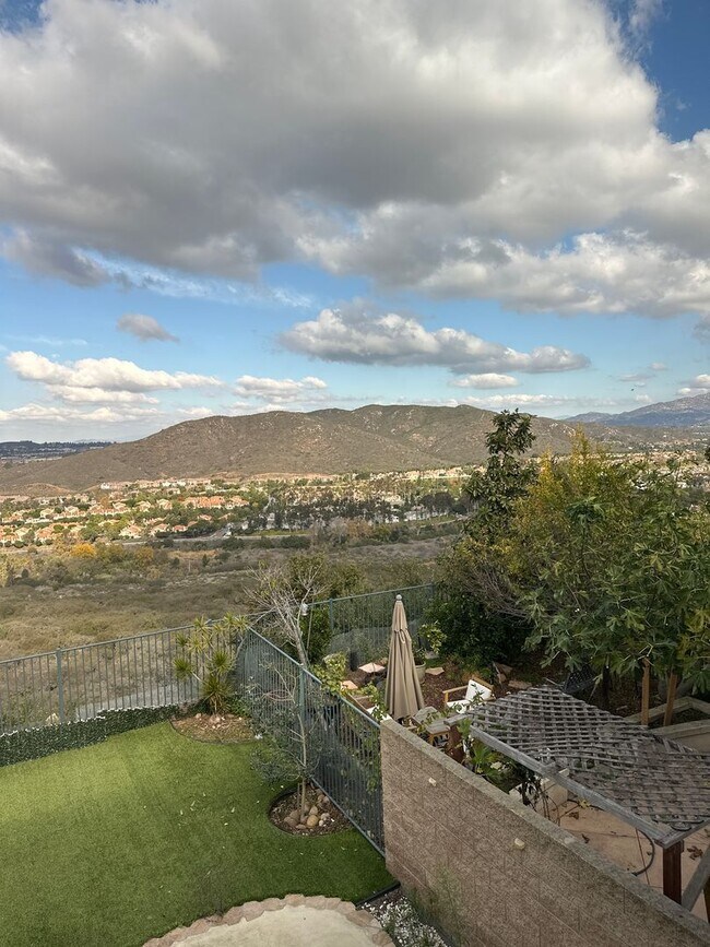 Building Photo - SCRIPTS RANCH-FULLY REMODELED  2 BED, 2.5 BATH - AVAILABLE NOW!