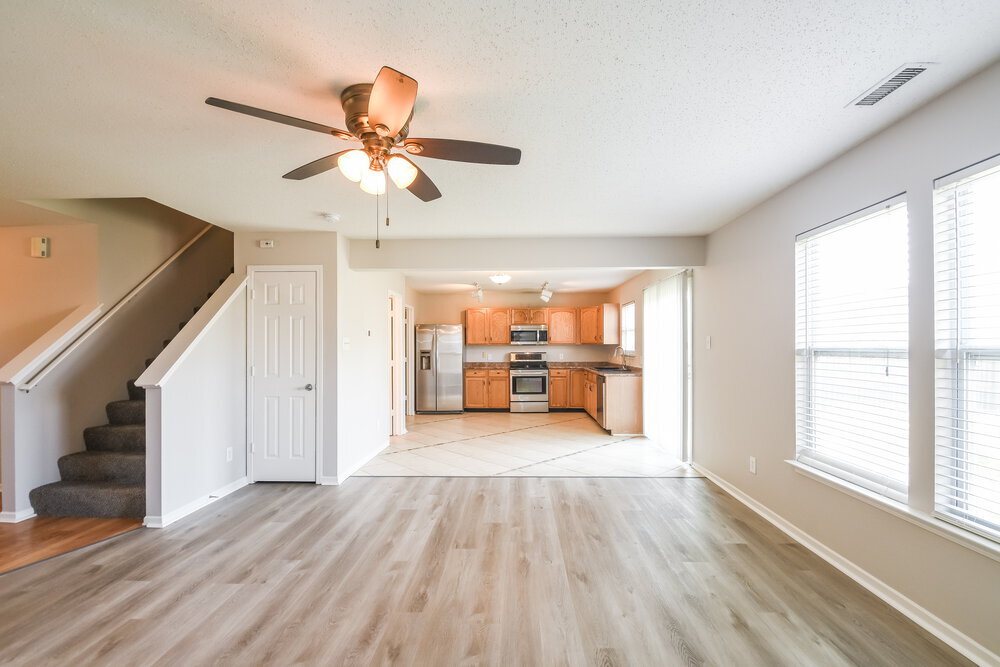 Building Photo - 10916 Firefly Ct