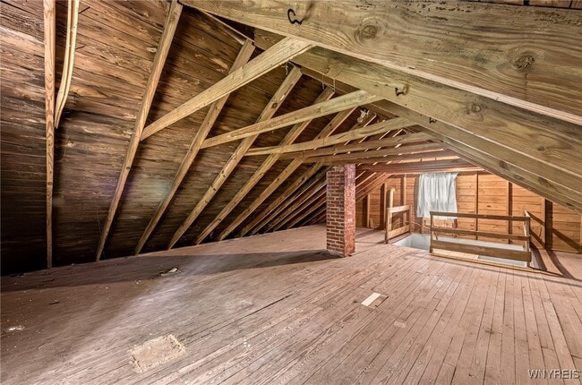 Building Photo - 8511 Sheridan Dr