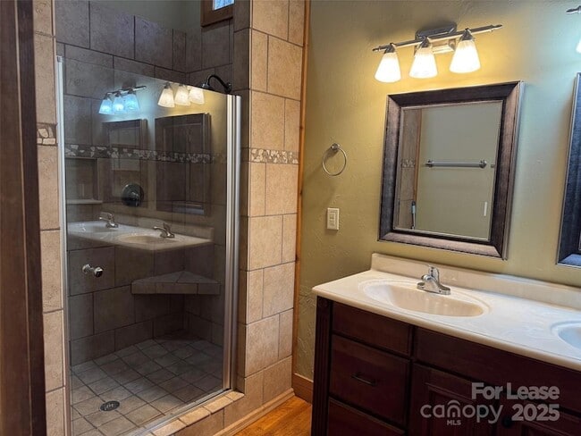 Building Photo - 110 Church St NW