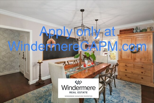 Building Photo - Stunning 5 Bed/3 Bath Home in Highly Desirable Fab Forties of East Sacramento!