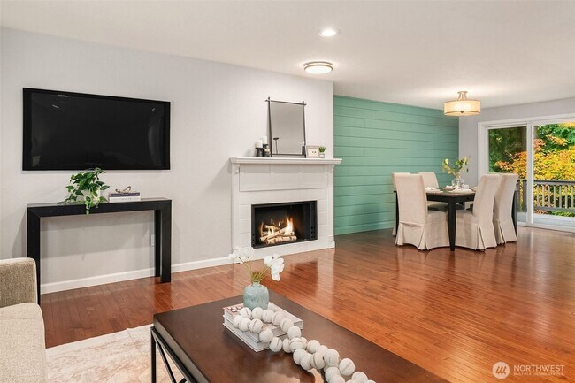 Building Photo - Prime Bothell Location!!!