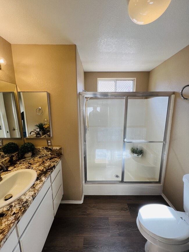 Building Photo - 40624 Corte Albara