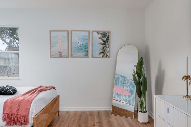 Building Photo - 1136 9th Square