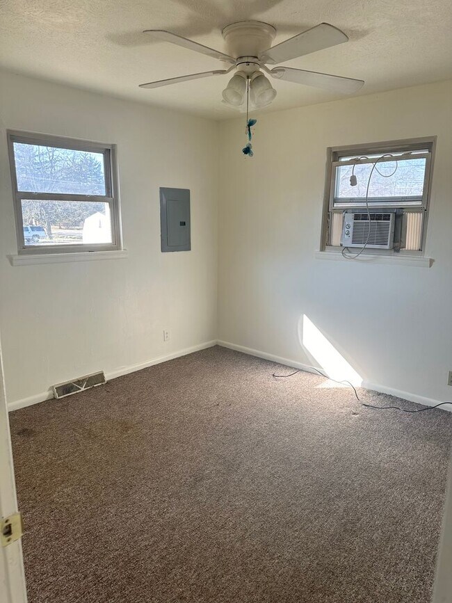 Building Photo - S0048-MF2-E1