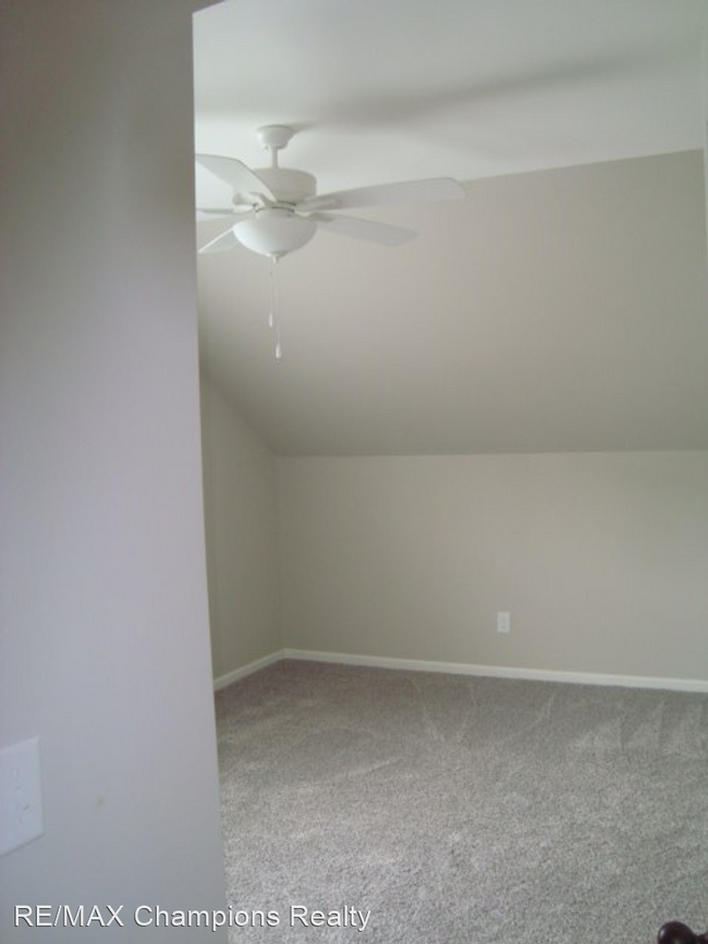 Building Photo - 3 br, 2 bath House - 3325 Hal's Way