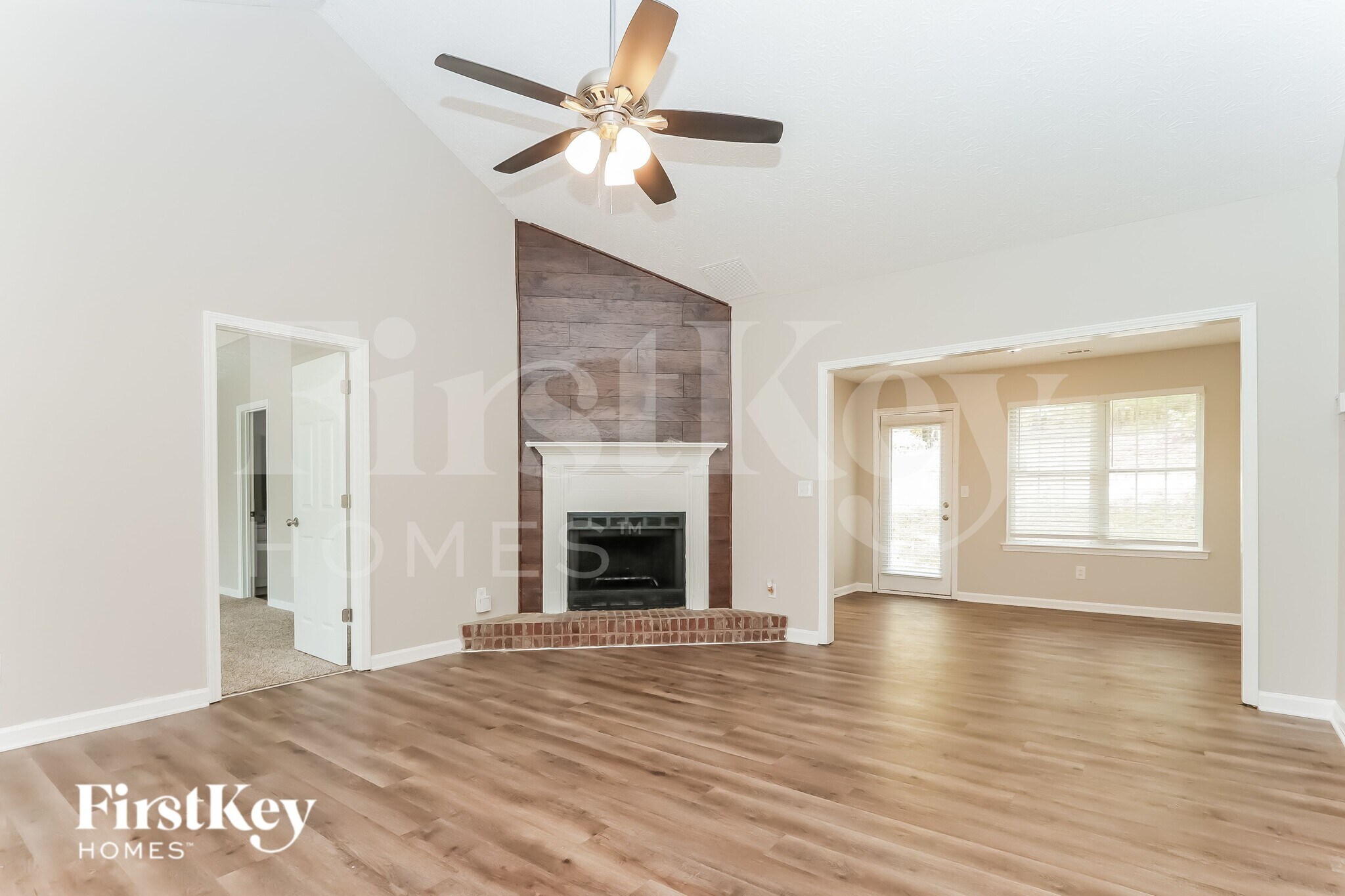 Building Photo - 290 Willow Shoals Dr