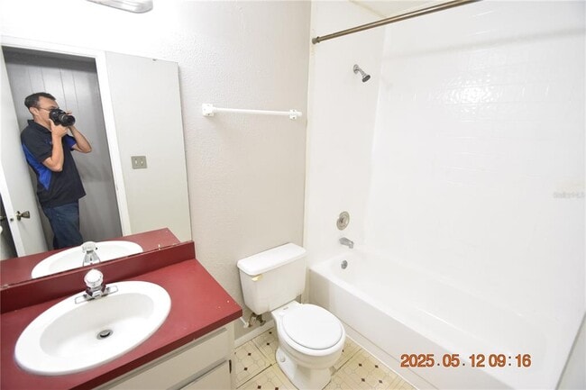 Building Photo - 2501 E Stanley Matthew Cir