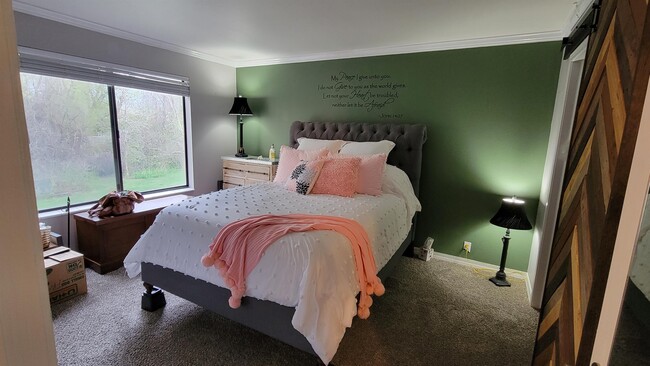 Building Photo - 6841 Countrywoods Cir