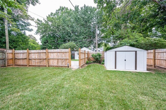 Building Photo - 4106 Grove Ave