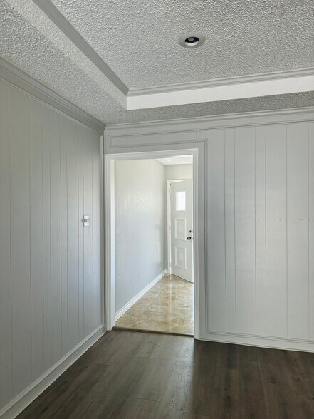 Building Photo - 308 Christie Ct