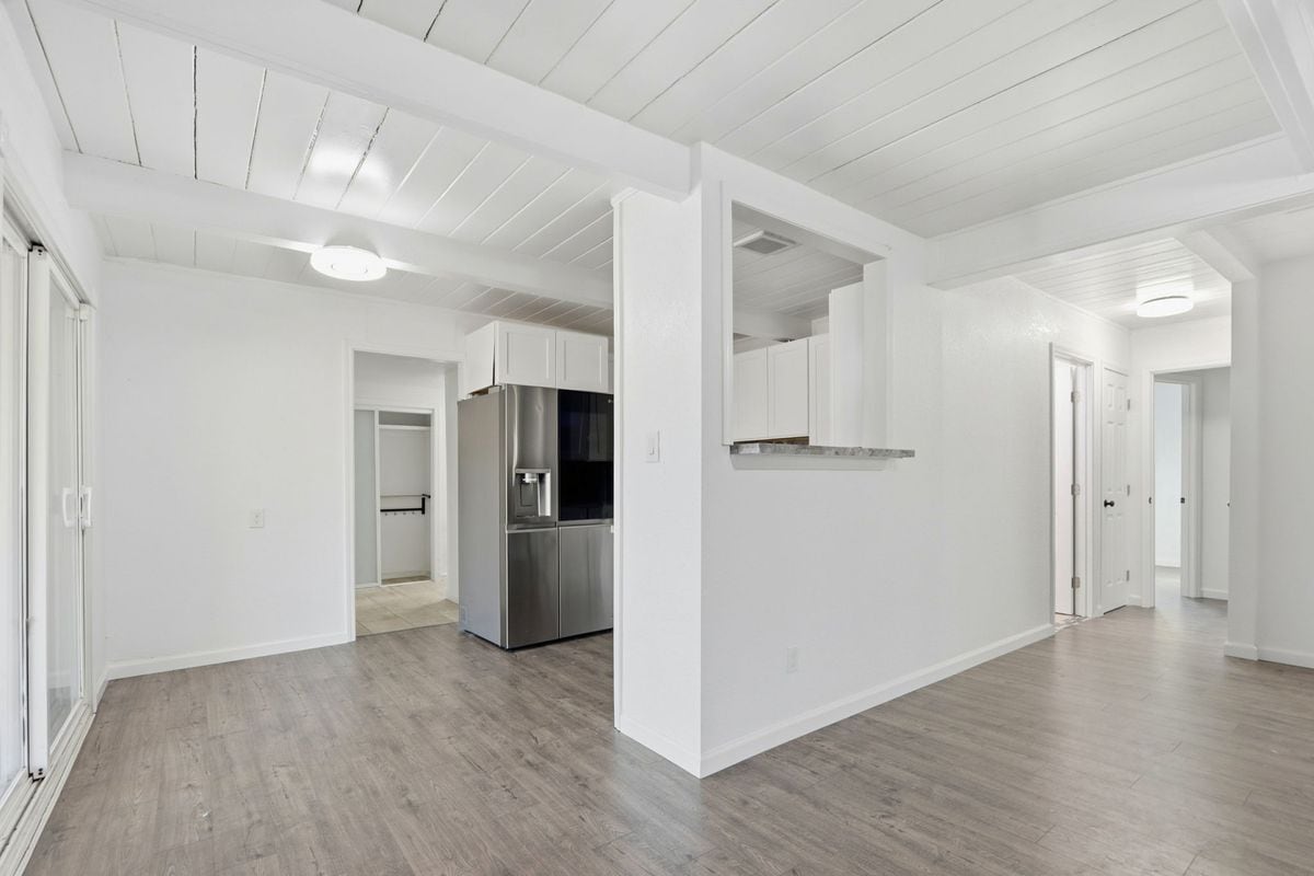 Building Photo - 10311 Ryan St