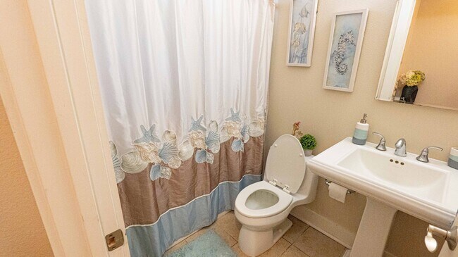 Building Photo - 91-220-220 Kuanoo Pl