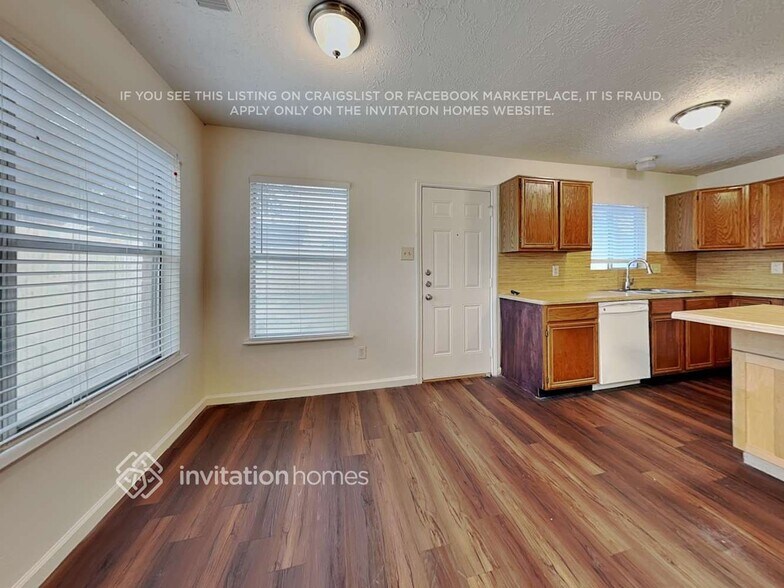 Building Photo - 19315 Bristlestar Dr