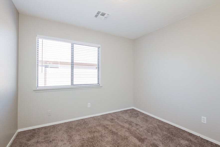 Building Photo - 4503 N 88th Ave