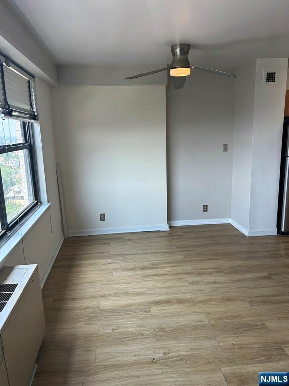 Building Photo - 285 Aycrigg Ave
