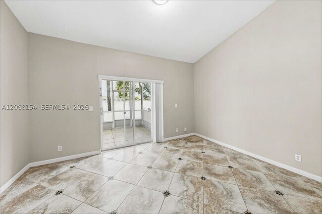 Building Photo - 10658 Pelican Dr