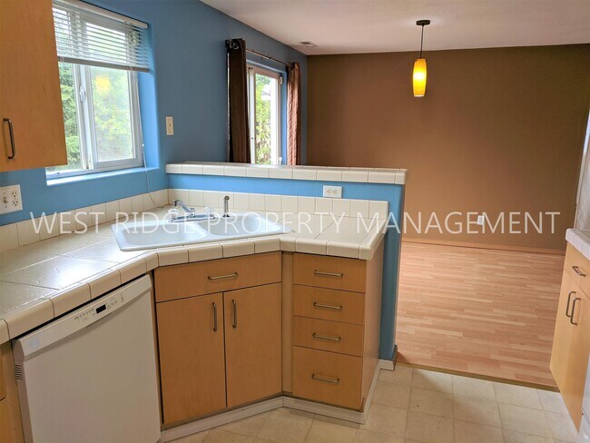 Building Photo - 519 SW 207th Ave