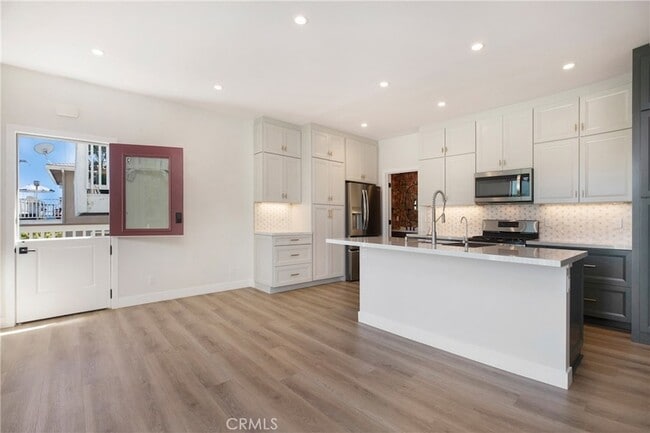 Building Photo - 33802 Street of the Violet Lantern