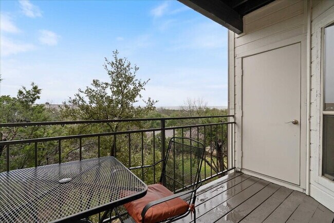 Building Photo - 6000 Shepherd Mountain Cove