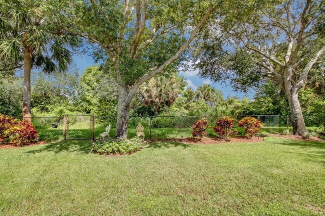 Building Photo - 3690 Old Lighthouse Cir