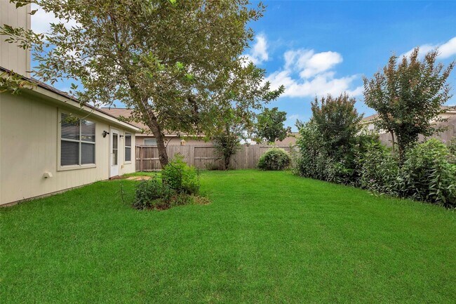 Building Photo - 10439 Hamlet Vale Ct