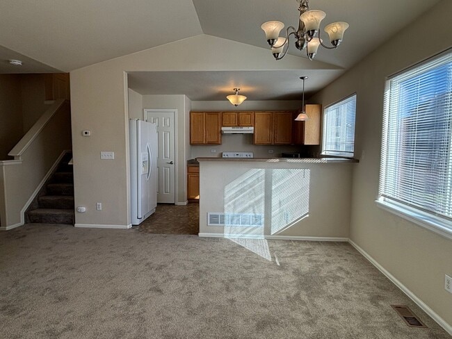 Building Photo - 3 Bed 2.5 Bath w/AC - MileStoneRES