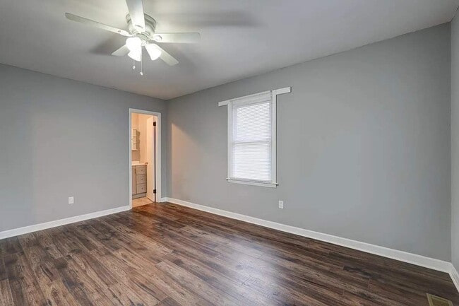 Building Photo - 421 sharpe st woodruff sc