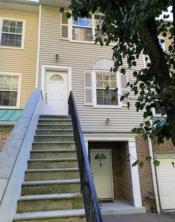 Building Photo - 60 Bergen Ridge Rd