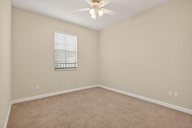 Building Photo - 8435 Blue Cove Way