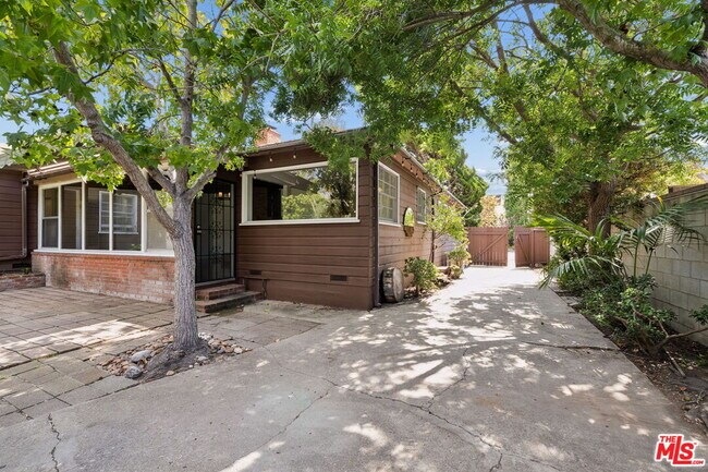 Building Photo - 1377 Appleton Way