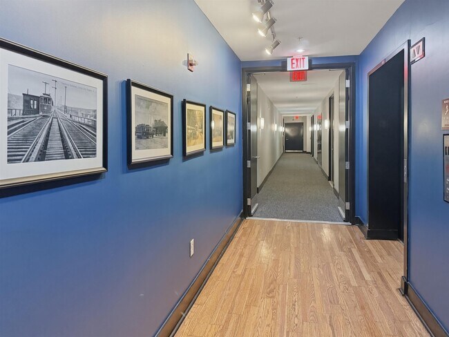 Building Photo - 159 2nd St