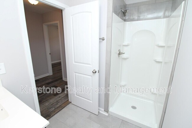 Building Photo - 1611 Railton Ct