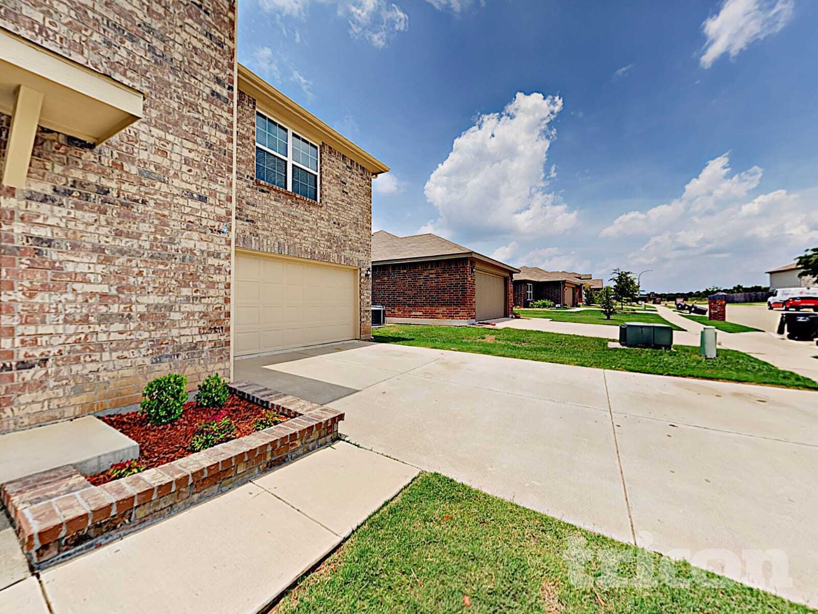 Building Photo - 3120 Middleview Rd
