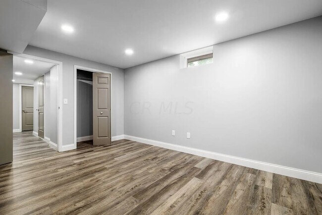 Building Photo - 2125 Scottingham Dr