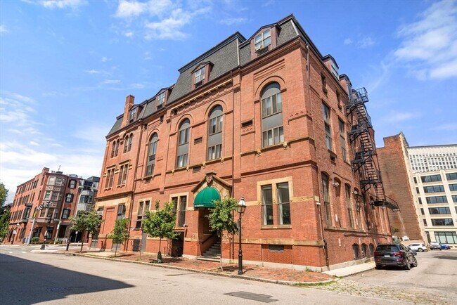 Building Photo - 9 Appleton St