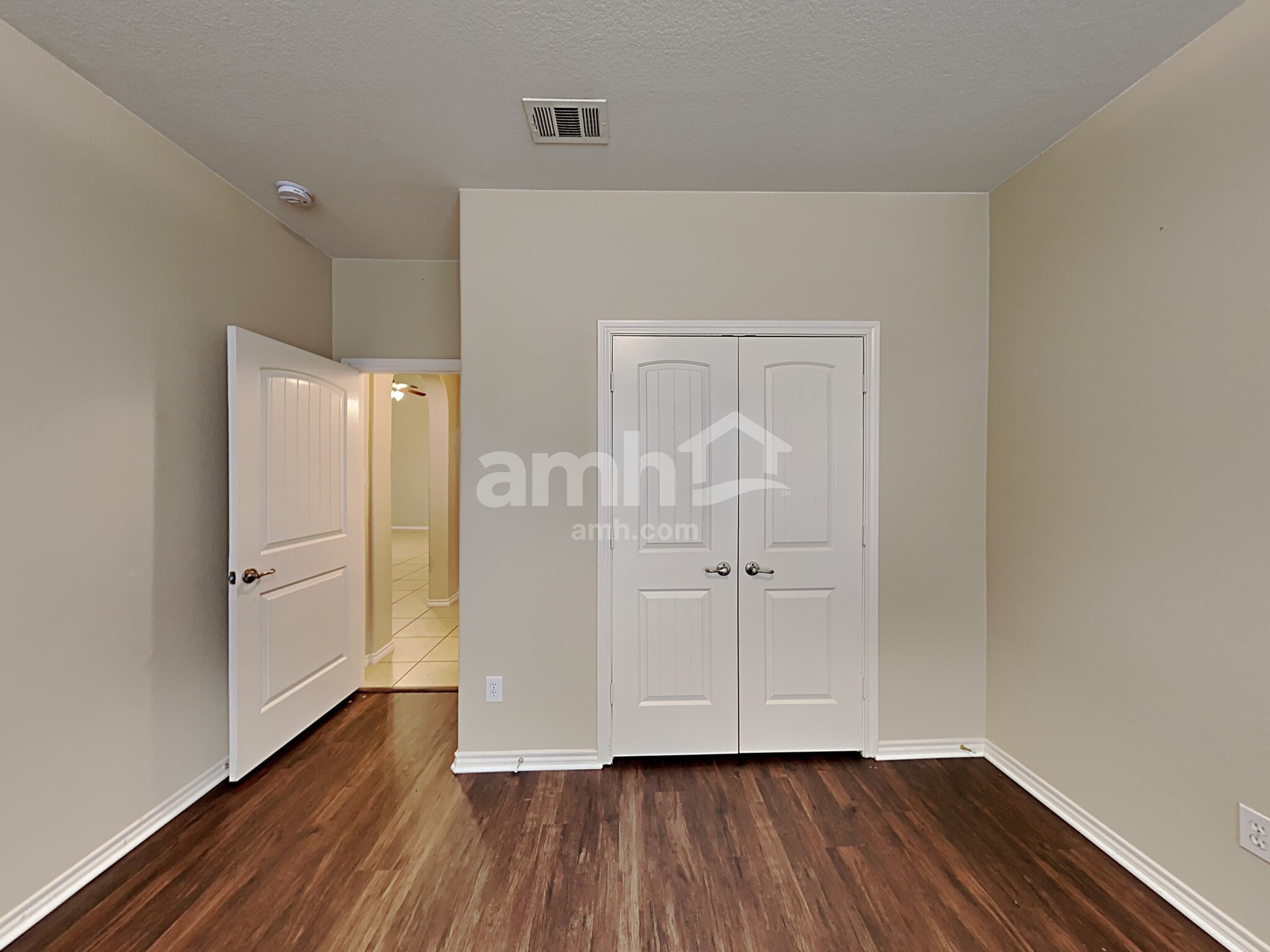 Building Photo - 6136 Kristen Dr