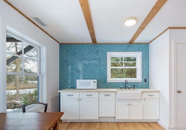 Building Photo - 9 Helens Ln