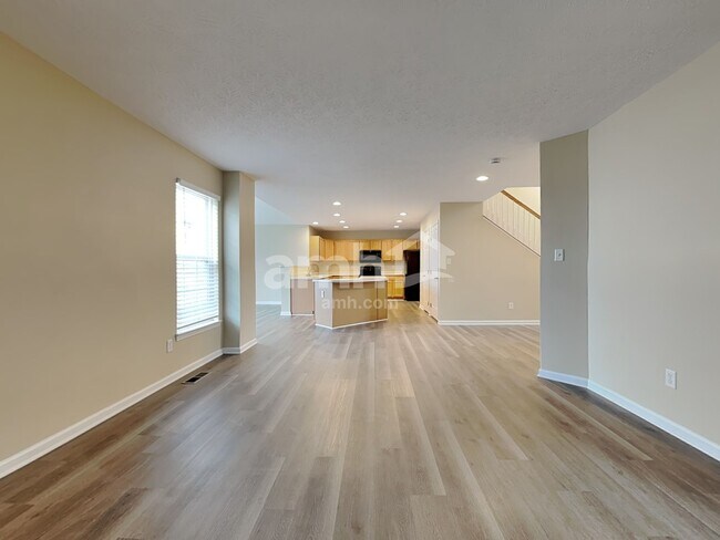 Building Photo - 10 Hunterbrook Ct