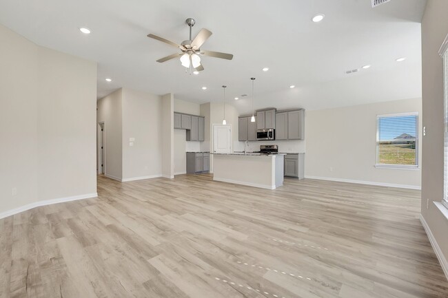 Building Photo - 2810 Woodbrook Dr