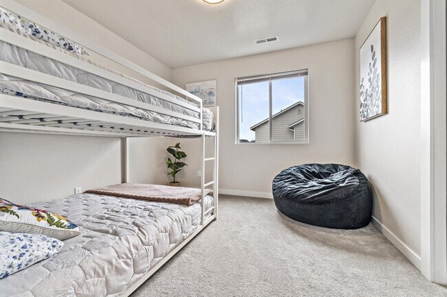 Building Photo - 2646 W Snyder St