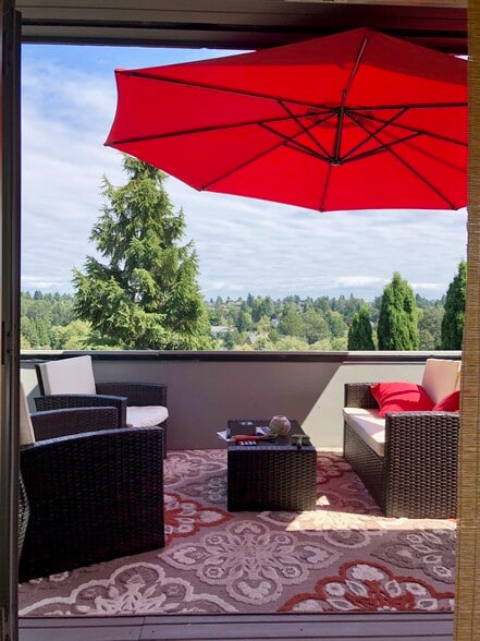 Upper deck off primary bedroom - 10249 33rd Ave sw