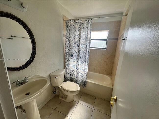 Building Photo - 6515 W 27th Ct
